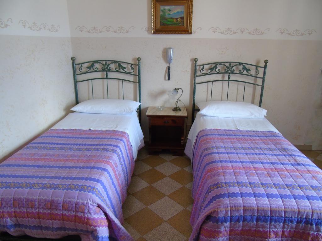 Albergo Cavour Palermo Eksteriør billede